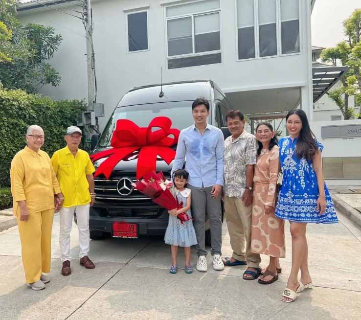 ส่องป้ายแดง เจมส์ 2 5 66-ออกมแน่นอน
